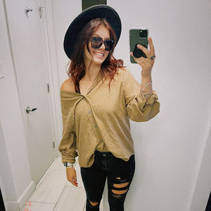 Meet your Posher, Mikaela